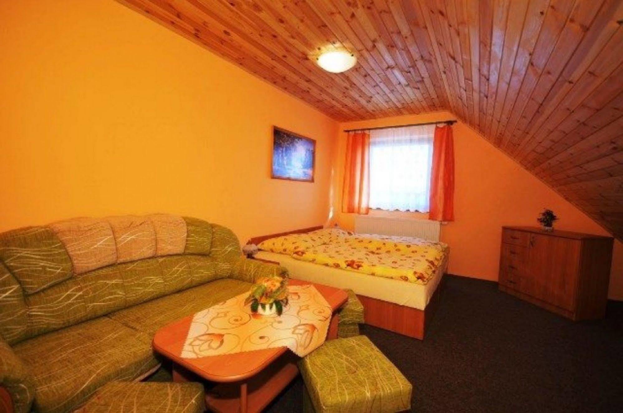 Penzion Palusak Stara Lesna Exterior photo